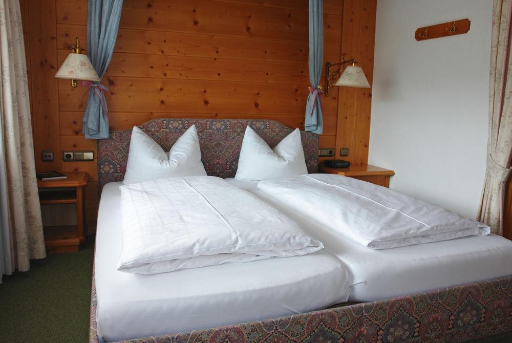 Hotel Alpenhotel - Ein Rovell 4*