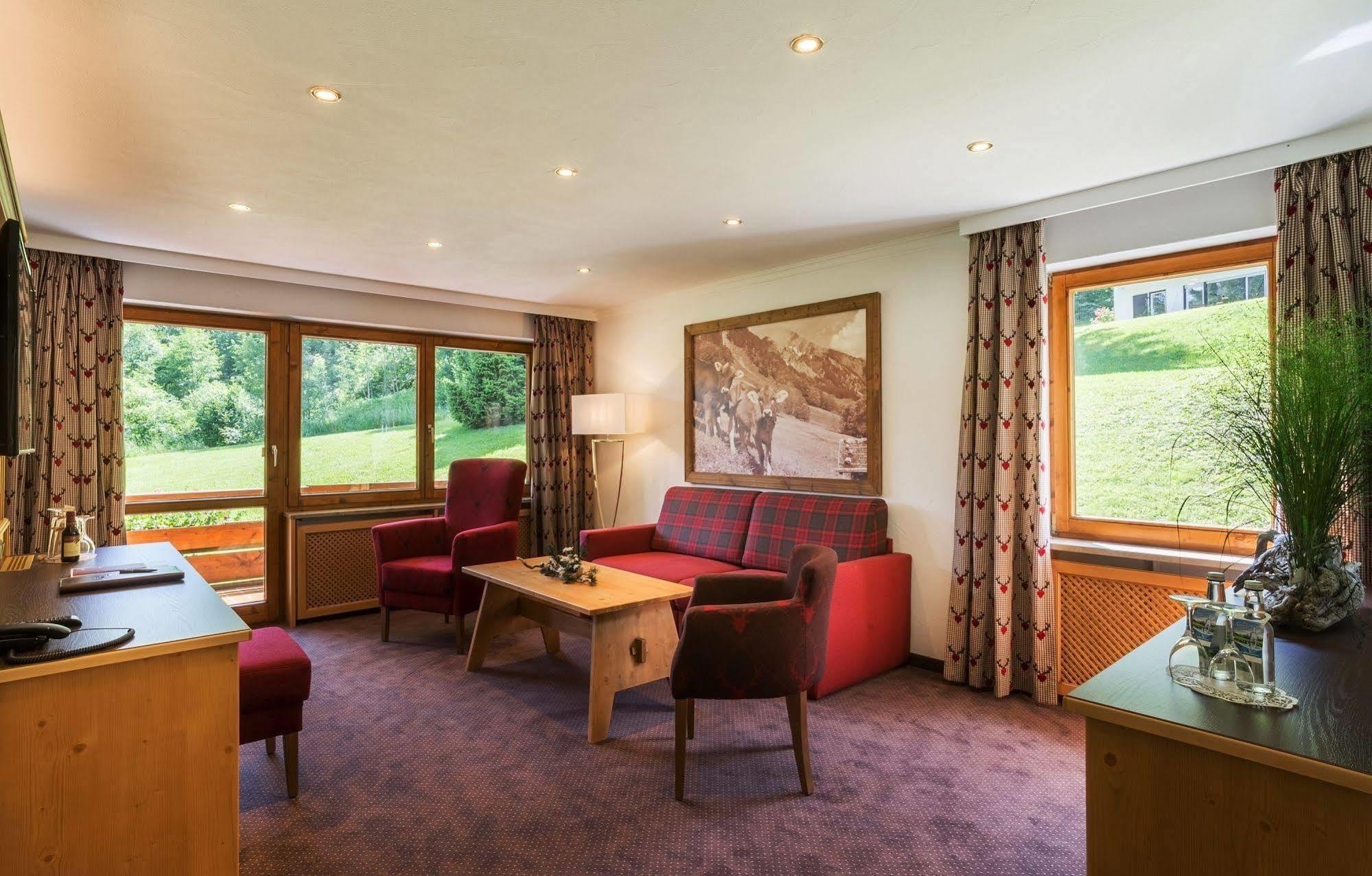 Alpenhotel - Ein Rovell 4*